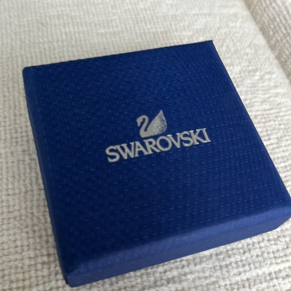 Swarovski Necklace - Picture 3 of 5